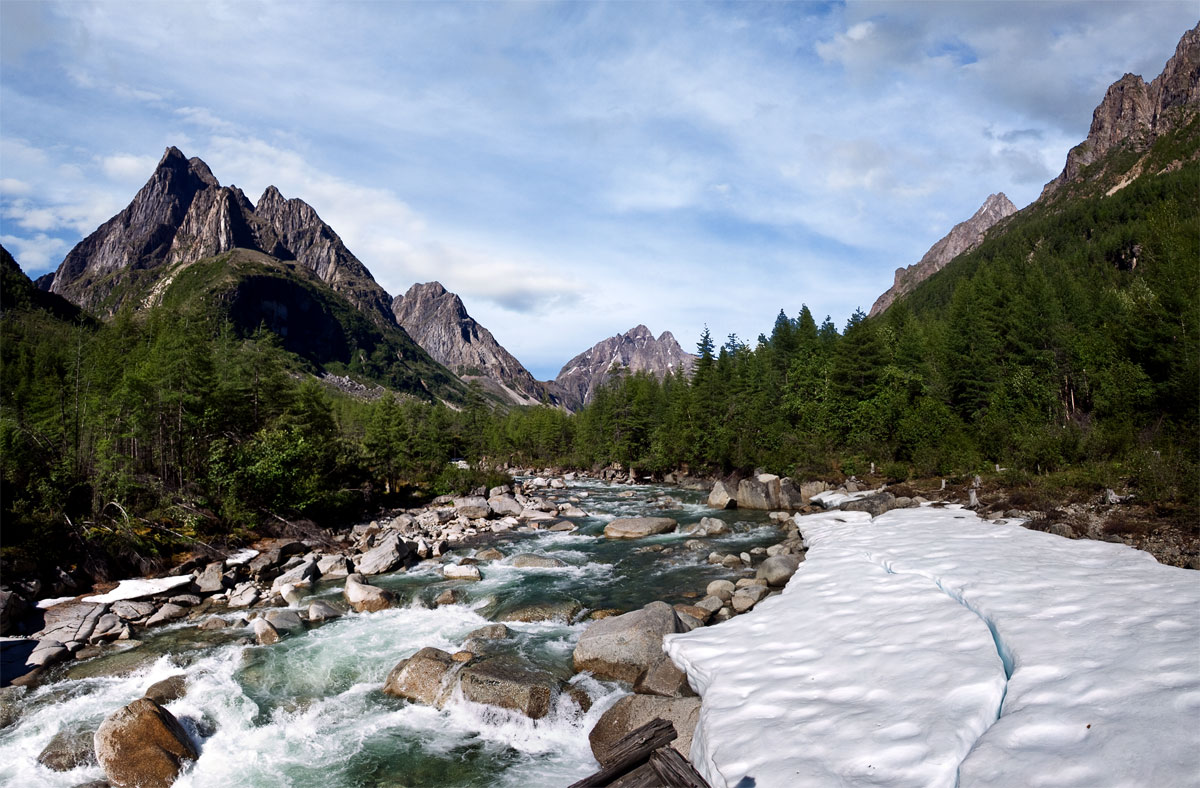 ��� � �����