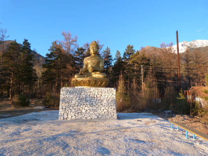 ����� ����