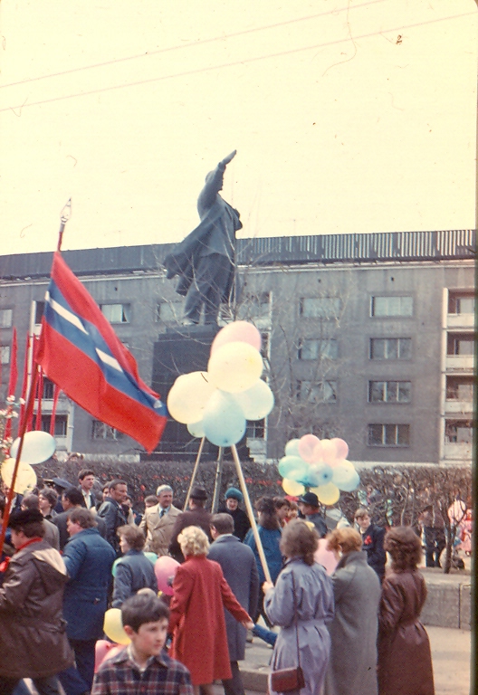 ,  1986 .