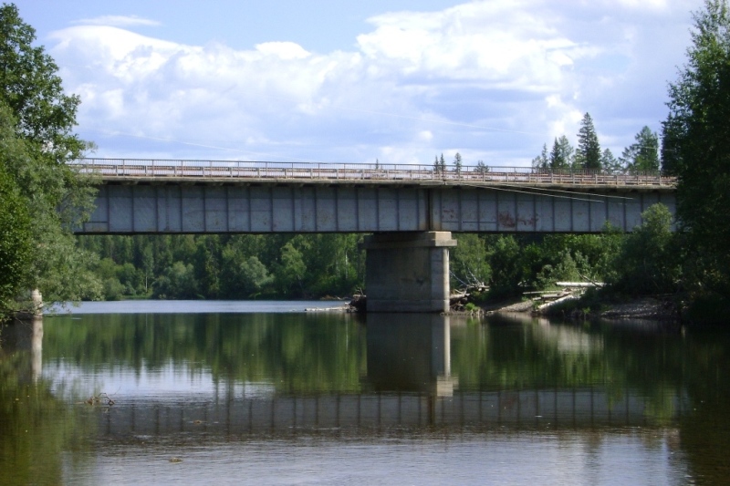 Мост через р. Улькан в сторону Талой