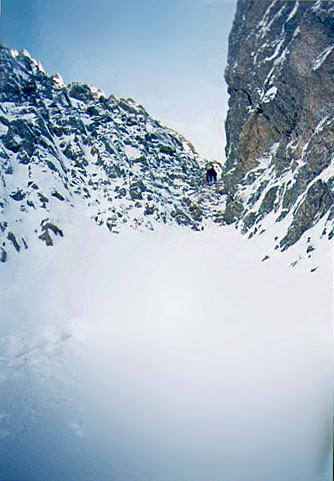Последние метры подъёма на перевал Лыжных Туристов