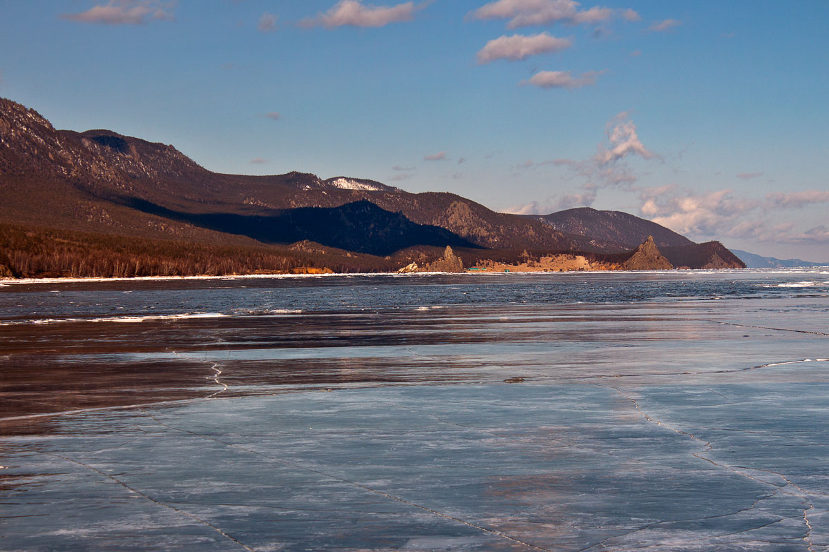 ����������